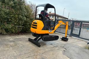 E281 Escavatore JCB 18 q allargabile