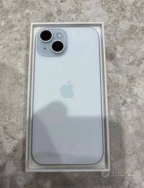 iPhone 15 blu pacifico controllato e pronto all’us