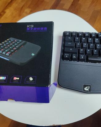 One-hand gaming keyboard