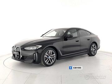 BMW i4 eDrive40