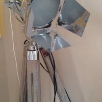 Lampada da terra di deisgn