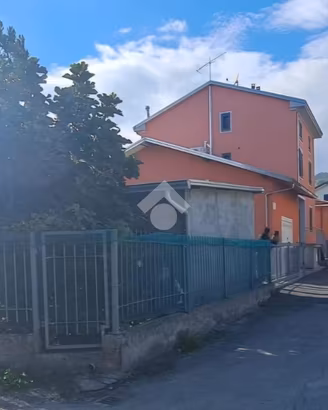 CASA INDIPENDENTE A MEDESANO
