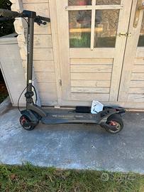 Monopattino Elettrico Mercane Wide Wheel pro.