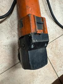 Smerigliatrice angolare