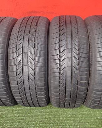 235 55 18 Gomme Invernali Continental 235/55R18