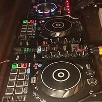 Dj Console.Console Hercules 300