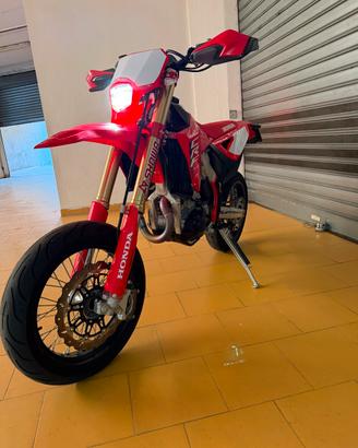 Honda crf 450R ( Leggi bene )