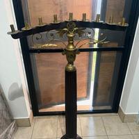 candelabro ebraico in legno