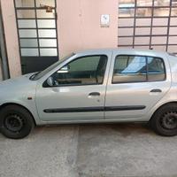 Pezzi Ricambio Clio 16v  2001