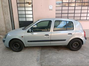 Pezzi Ricambio Clio 16v  2001