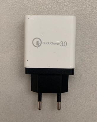 Caricabatterie 4 porte USB QuickCharge 3.0