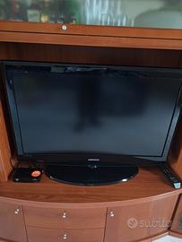 Televisione Samsung 46/47 pollici