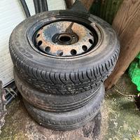3 ruote gomme e cerchi 175/65 R14 82T