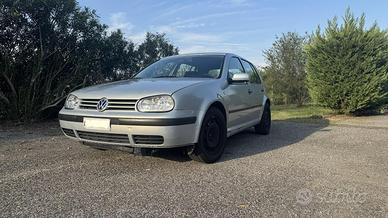 Volkswagen Golf 1.4 benzina – 1998 – 102.000 km
