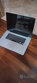 2 MacBook Pro per Ricambi (Senza HD) - 13" e 17"