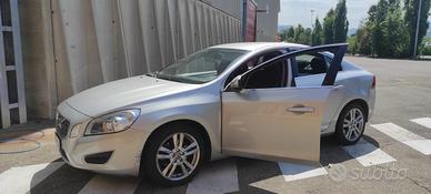 volvo s60 2.0  diesel 