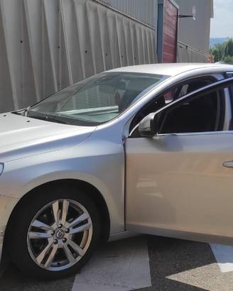 volvo s60 2.0  diesel 