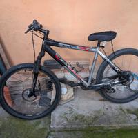 Biciclette Mountain-bike Scott e Olmo