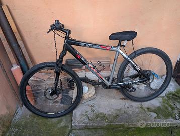 Biciclette Mountain-bike Scott e Olmo