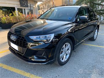Audi Q3 40 TDI quattro S tronic Business Advanced