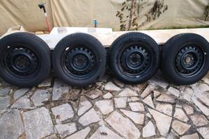 Ruote 15" Mercedes w124 con borchie
