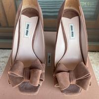 Decolte’ Miu Miu in camoscio Dark Rose n°37