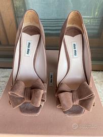 Decolte’ Miu Miu in camoscio Dark Rose n°37