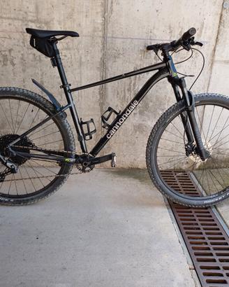 Cannondale trail MTB