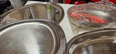 2 vassoi  in acciaio  e due insalatiera in acciaio