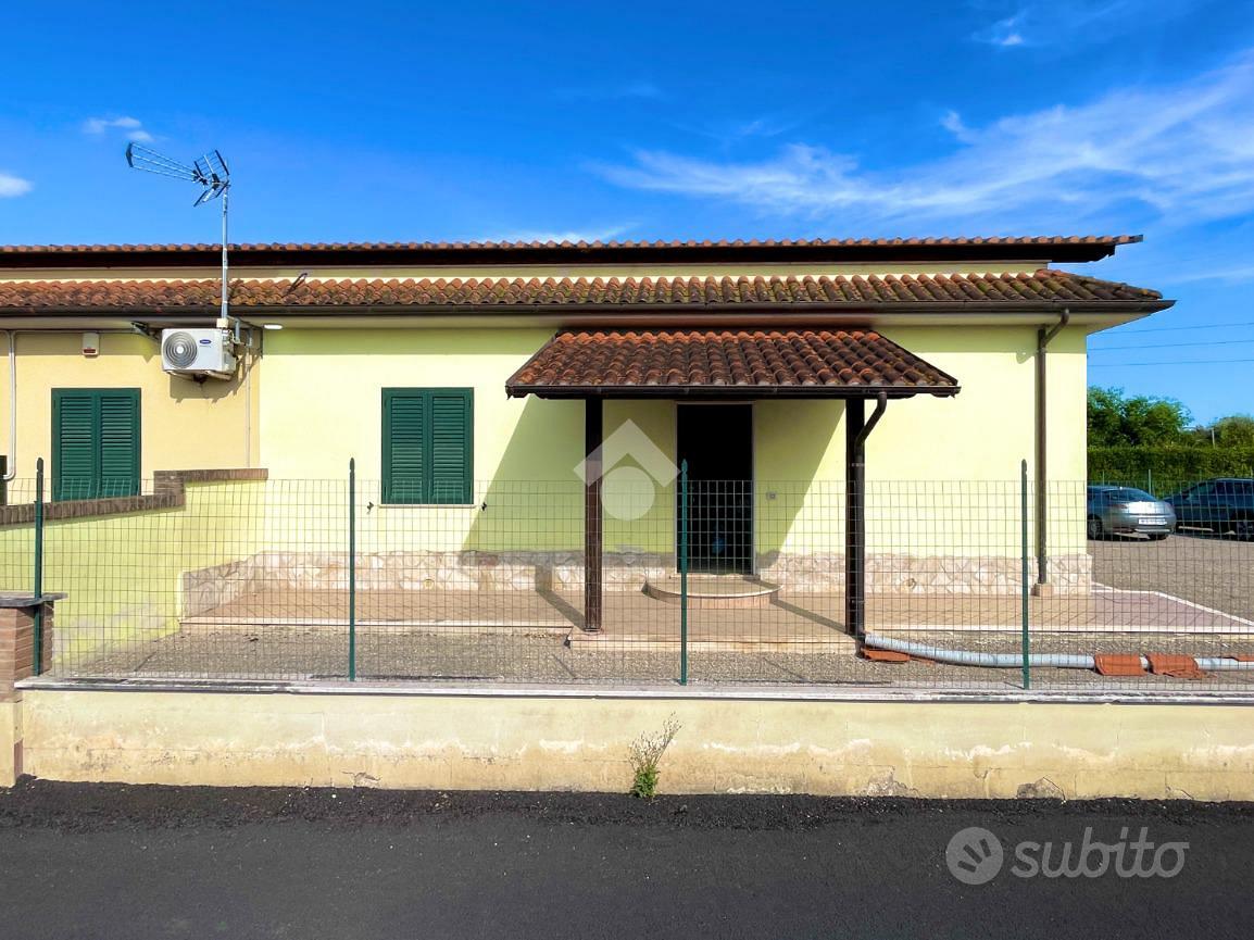 BIFAMILIARE A TERRACINA - Altro