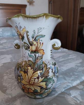 vaso in ceramica di bassano