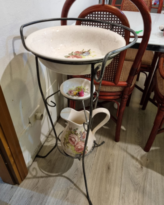 Set TOILETTE catino brocca piattino ferro battuto