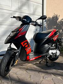 Aprilia SR 50 Motard