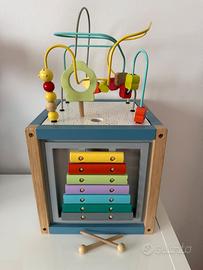 Cubo attività in legno