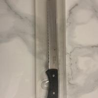 Coltello da cucina seghettato–nuovo–lama acciaio