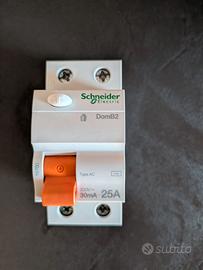 3 Interruttori differ. DomB2 2P 25A 30mA Tipo AC