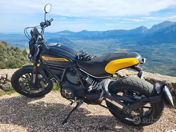 Ducati Scrambler Full Throttle 800 