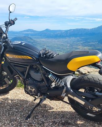 Ducati Scrambler Full Throttle 800 