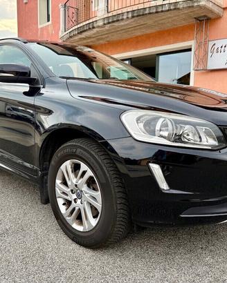 Volvo XC 60 D4 AWD Geartronic Momentum