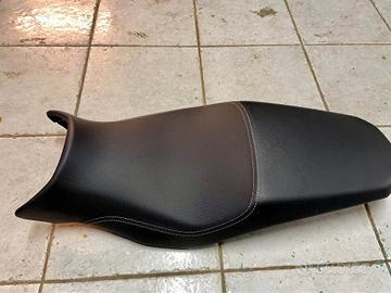 Sella Yamaha Tracer 700