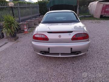 marca MG perfetta carrozzeria  e interni 