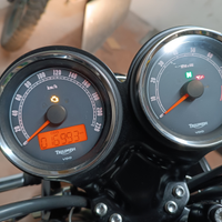 Triumph Boneville T100