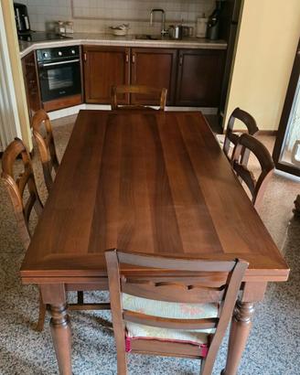 Tavolo allungabile con 6 sedie