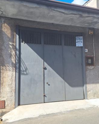 Rif 992 AMPIO DEPOSITO/GARAGE