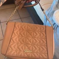 Borsa Guess rosa cipria