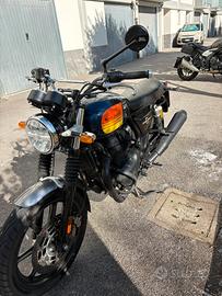 Royal Enfield Interceptor 650 A2