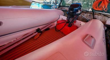 Gommone 360 con motore e carrello