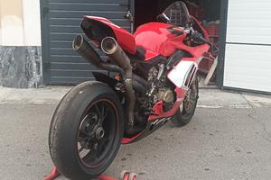 Ducati Panigale V4S