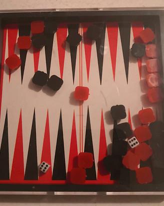 Gioco Backgammon magnetico da tavola o da viaggio.