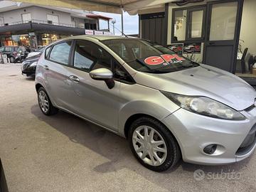 Ford Fiesta 1.4 5 porte Bz.- GPL Titanium
